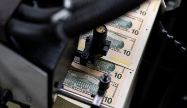 El dólar se encamina a su peor año desde 2017, pero aún no toca piso
