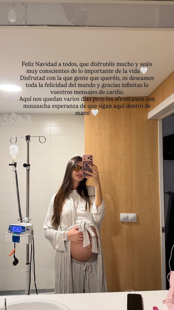 Estela se hace un selfie en el hospital