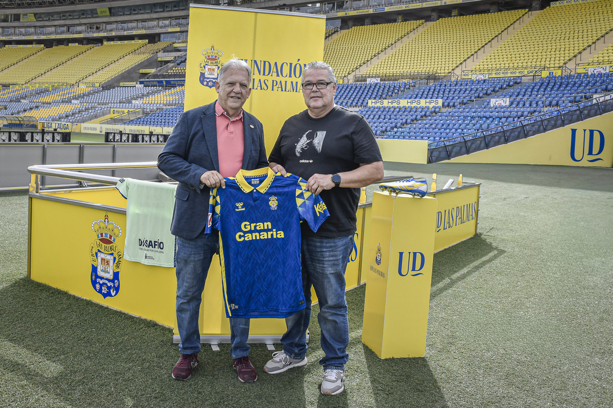La Fundación Canaria UD Las Palmas realiza nuevas entregas de material deportivo DiSAFÍO | UD Las Palmas