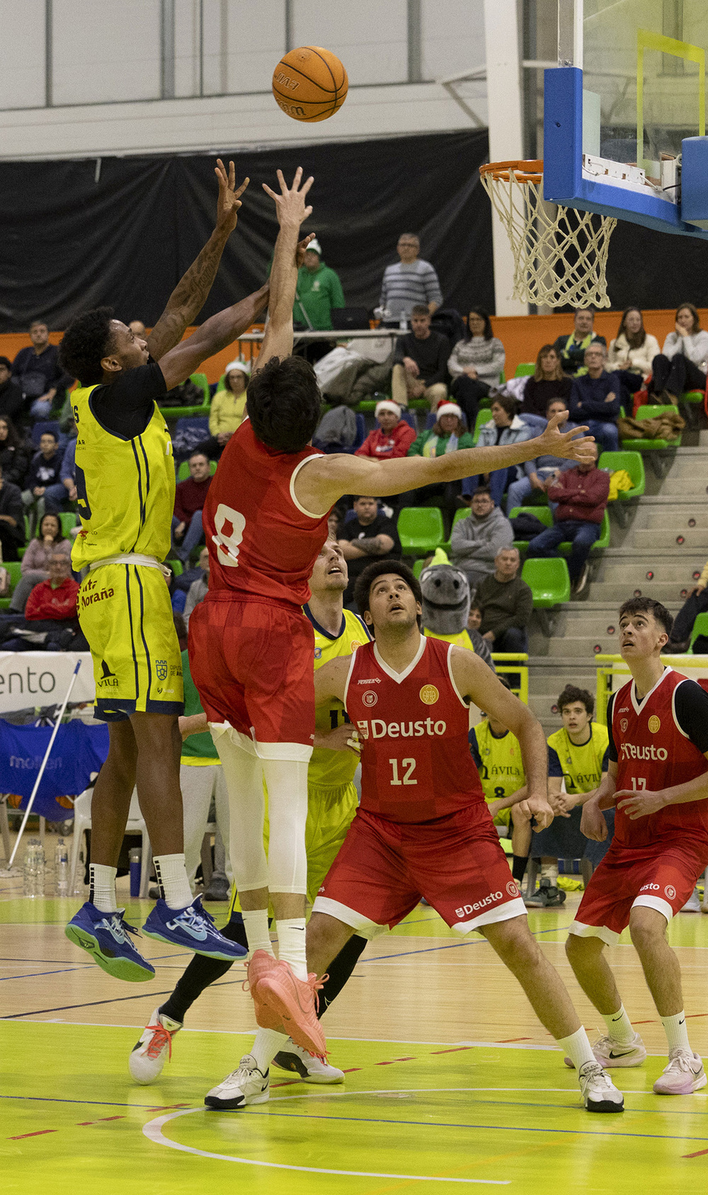 El Hotel 4Postes Ávila Auténtica El Bulevar fue siempre por detrás en el marcador y no tuvo capacidad de reacción ante el Universidad de Deusto