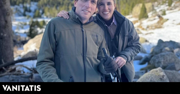 En fotos | La escapada discreta de José Luis Martínez Almeida y Teresa Urquijo antes de Navidad: complicidad y una gran ausencia