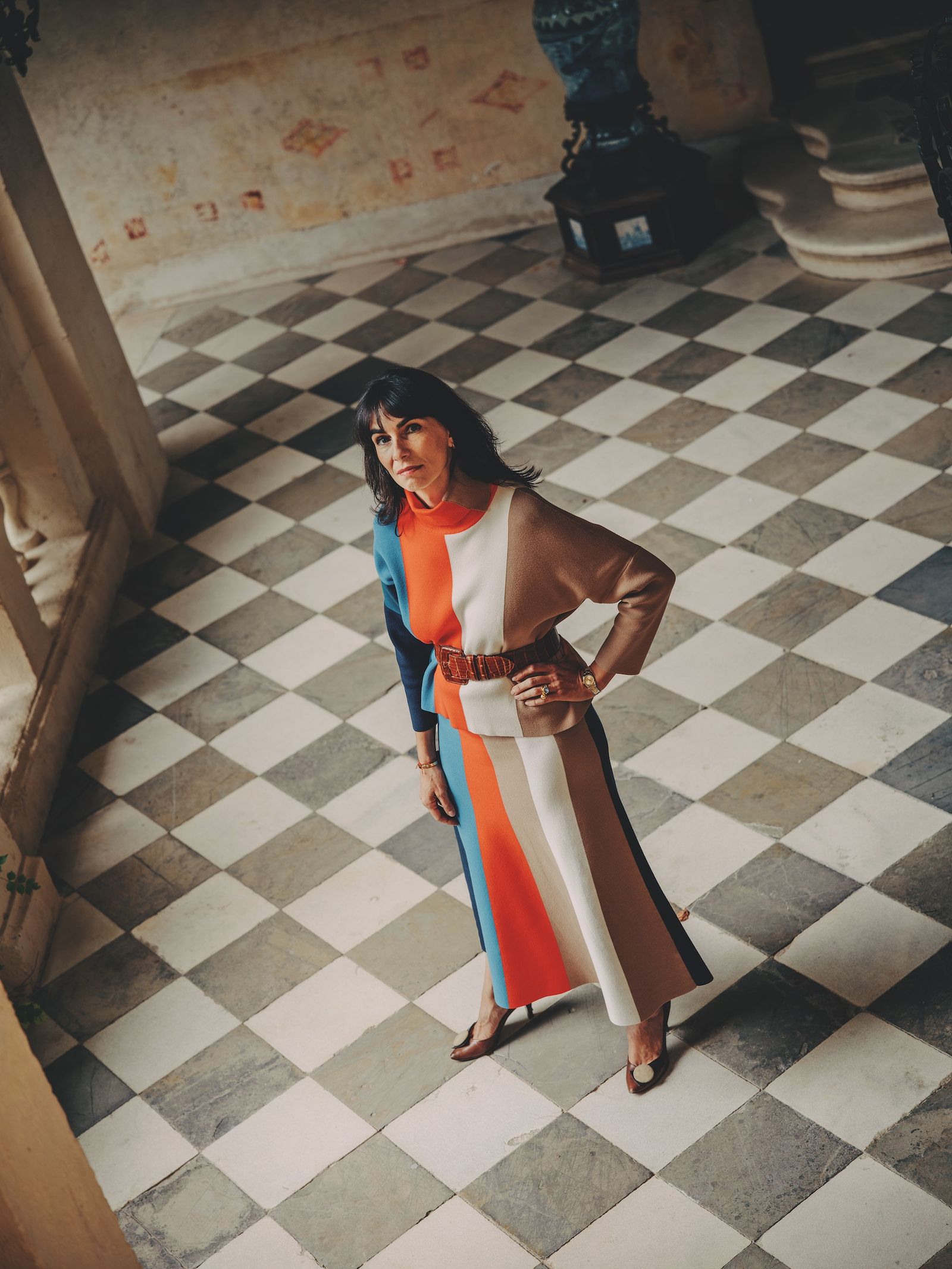 Mujer en palacio austriaco