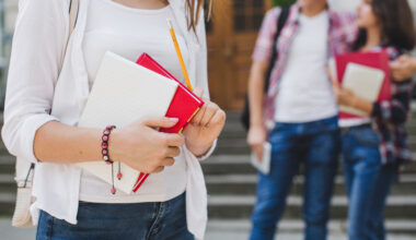 Becas - imagen archivo