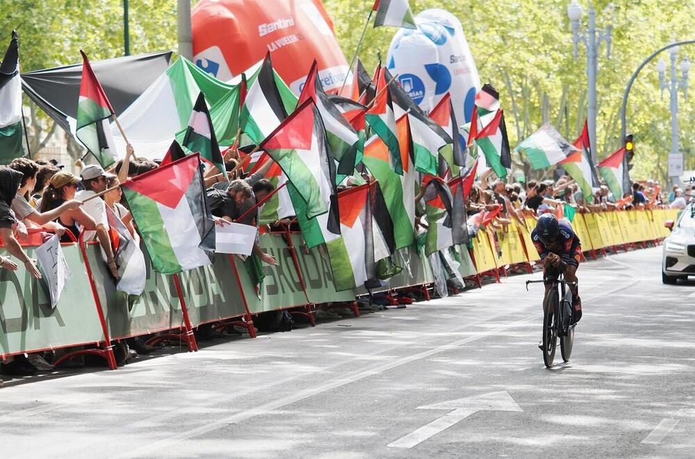 4 citados a declarar por protestar contra Israel en la Vuelta