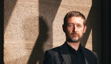 Neil Hannon, líder de The Divine Comedy: “Nunca formé parte de la fraternidad del ‘britpop’, nadie me invitaba a sus fiestas” | EL PAÍS Semanal