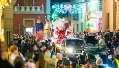 Colorido, música y mucha Navidad envuelve a Gáldar con los más pequeños como protagonistas
