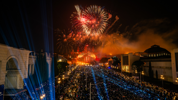 Un moment de l'espectacle de Cap d'Any a Maria Cristina de l'any 2024