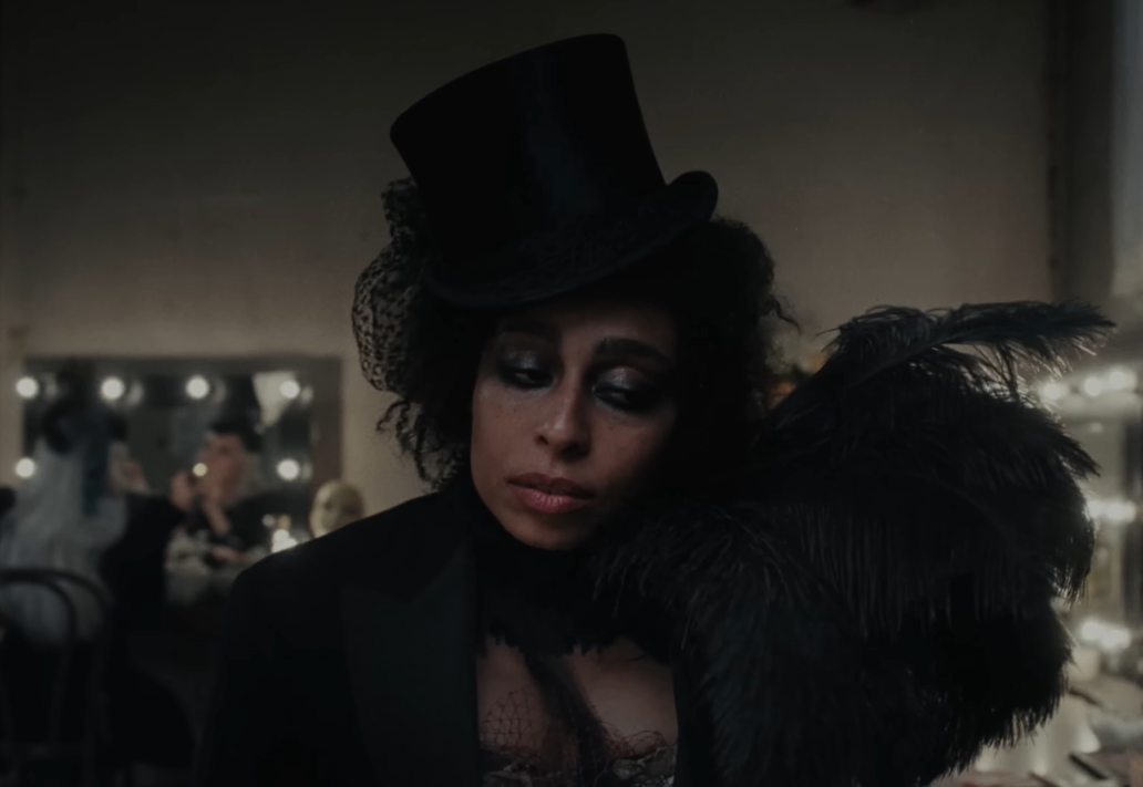 Celeste, poética y divina en la ostentosa 'On With The Show' – jenesaispop.com