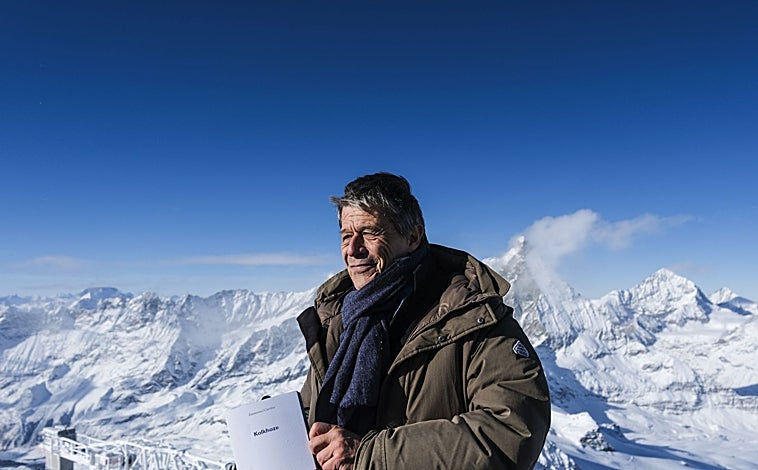 Imagen principal - Carrère en los Alpes italianos.