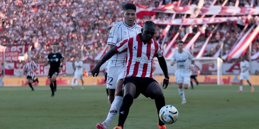 Colocan al Sevilla como uno de los equipos interesados en Edwin Cetré