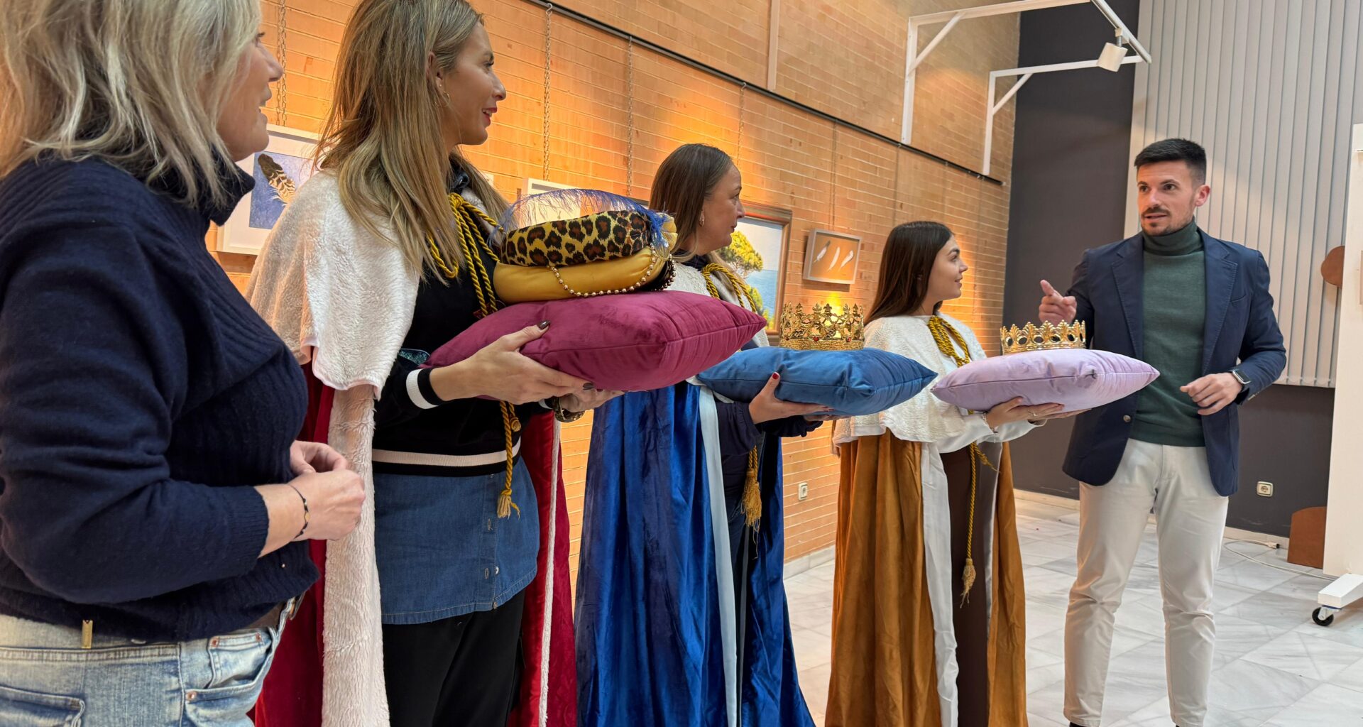 Coronación Reyes Magos Bellavista (1)