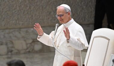 El Vaticano concluye que no es posible ordenar a mujeres diaconisas, pues sería un primer paso hacia el sacerdocio
