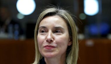 La exjefa de la diplomacia europea Federica Mogherini y otras dos personas, detenidas por un supuesto fraude de financiación | Internacional