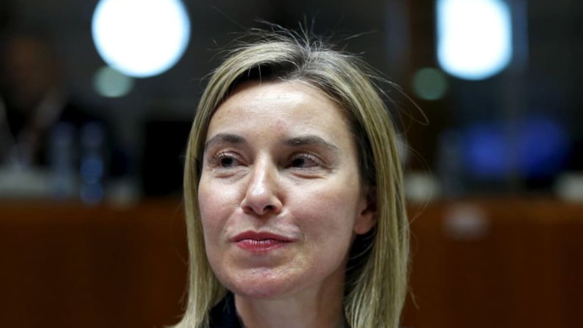 La exjefa de la diplomacia europea Federica Mogherini y otras dos personas, detenidas por un supuesto fraude de financiación | Internacional