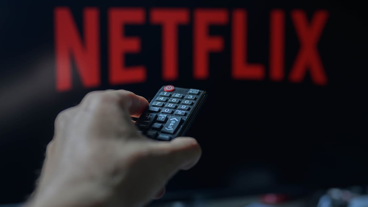 Netflix cancela inesperadamente una de las series españolas más comentadas este año | Hype