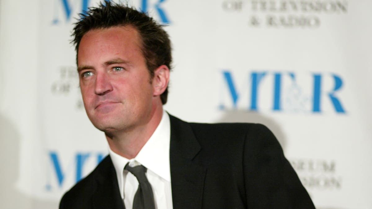 El doctor que recetó ketamina a Matthew Perry, condenado a dos años y medio de prisión | Cine y TV