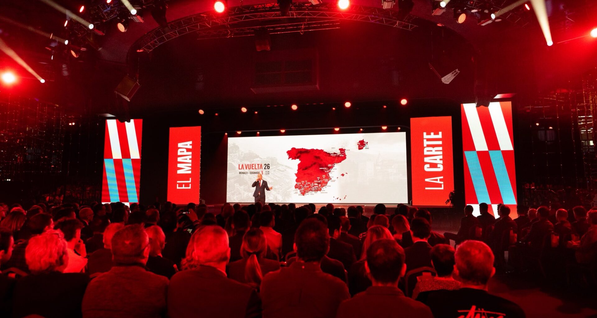 La Vuelta 26: Punto de unión entre Morientes, Bartolo, Clinton y Armstrong (Neil)