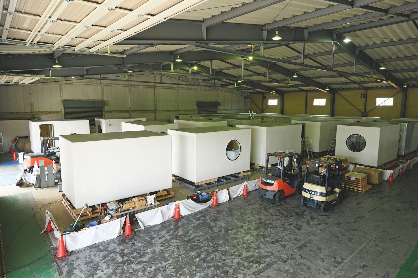 Cpsulas de la Nakagin Capsule Tower en un almacn