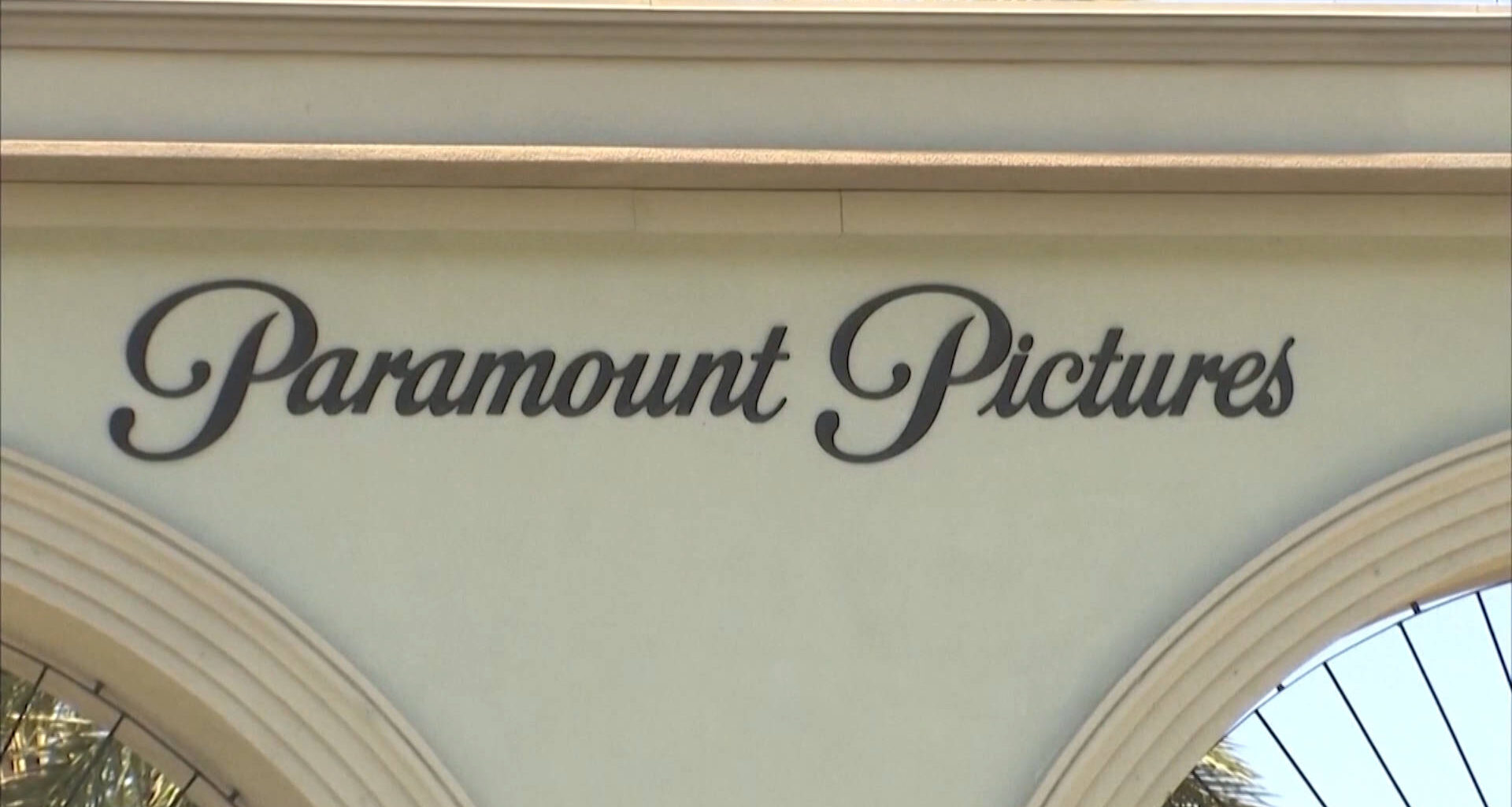 Paramount Skydance lanza una oferta hostil de adquisición de Warner Bros. Discovery