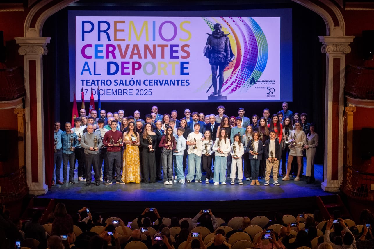 El Ayuntamiento de Alcalá entrega los Premios Cervantes al Deporte en el Teatro Salón Cervantes
