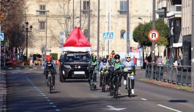 La tradicional Carrera del Pavo pone un broche navideño al año ciclista en León
