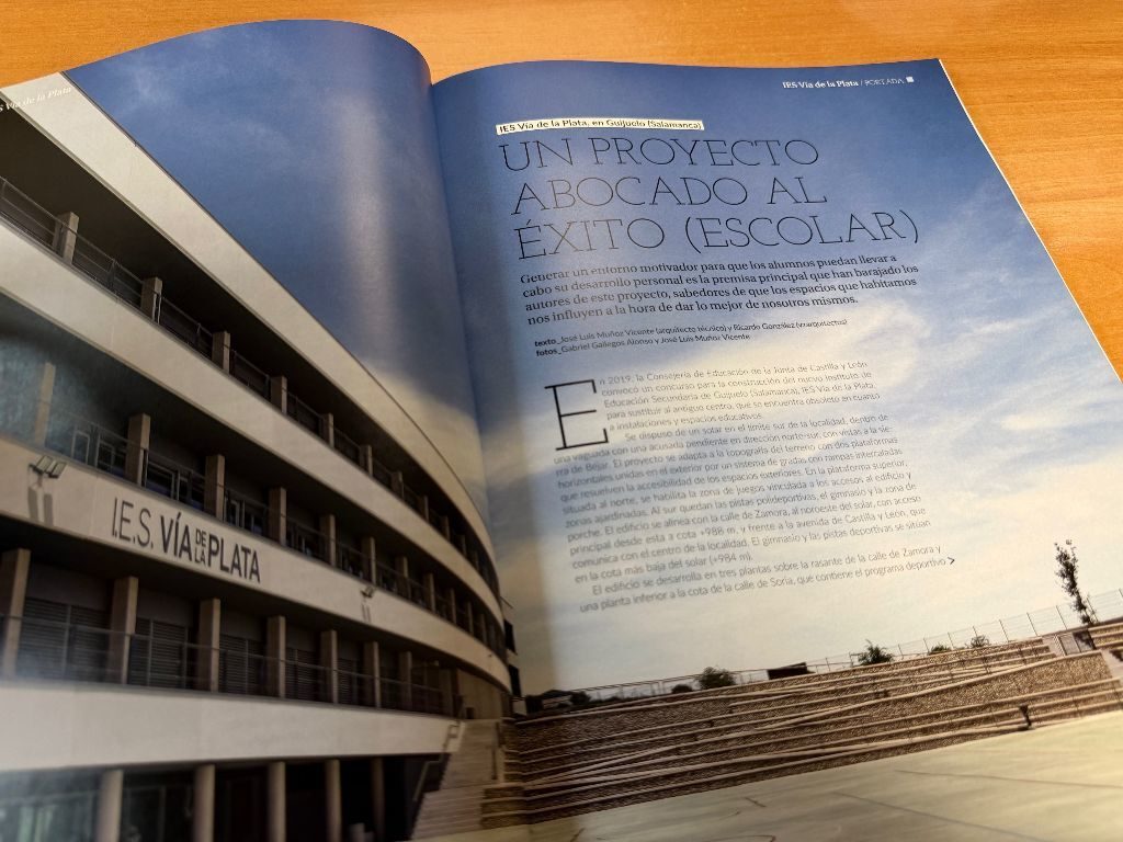 El IES Vía de la Plata portada de la revista Cercha de arquitectura