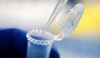 Estudios revelan que la tinta de tatuajes no se queda en la piel: puede afectar la inmunidad