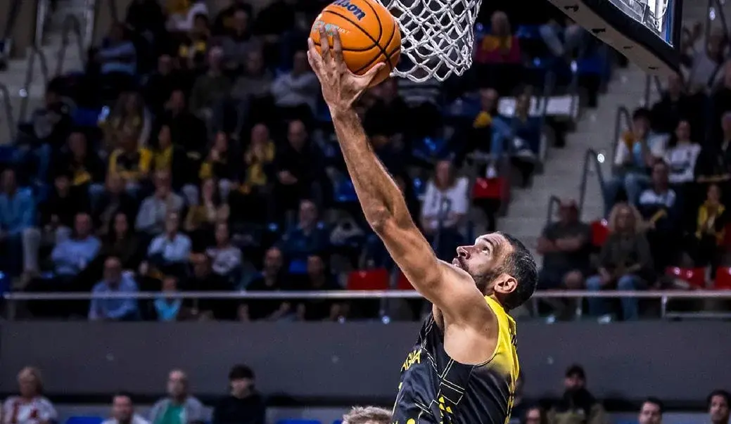 83 | La Laguna Tenerife cae ante Trapani Shark en casa