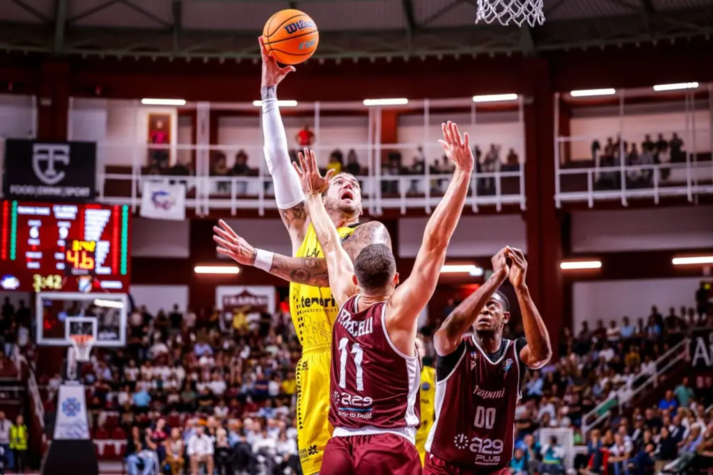 El Tenerife gana en la complicada cancha del Trapani