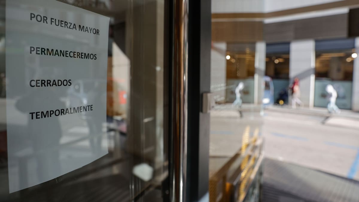 Detienen al anestesista y a la propietaria de la clínica dental de Alzira en la que murió una niña de 6 años | Sociedad