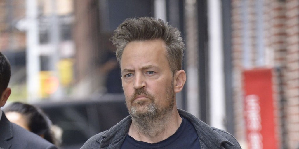 El médico acusado por la muerte de Matthew Perry se enfrenta a 40 años de cárcel