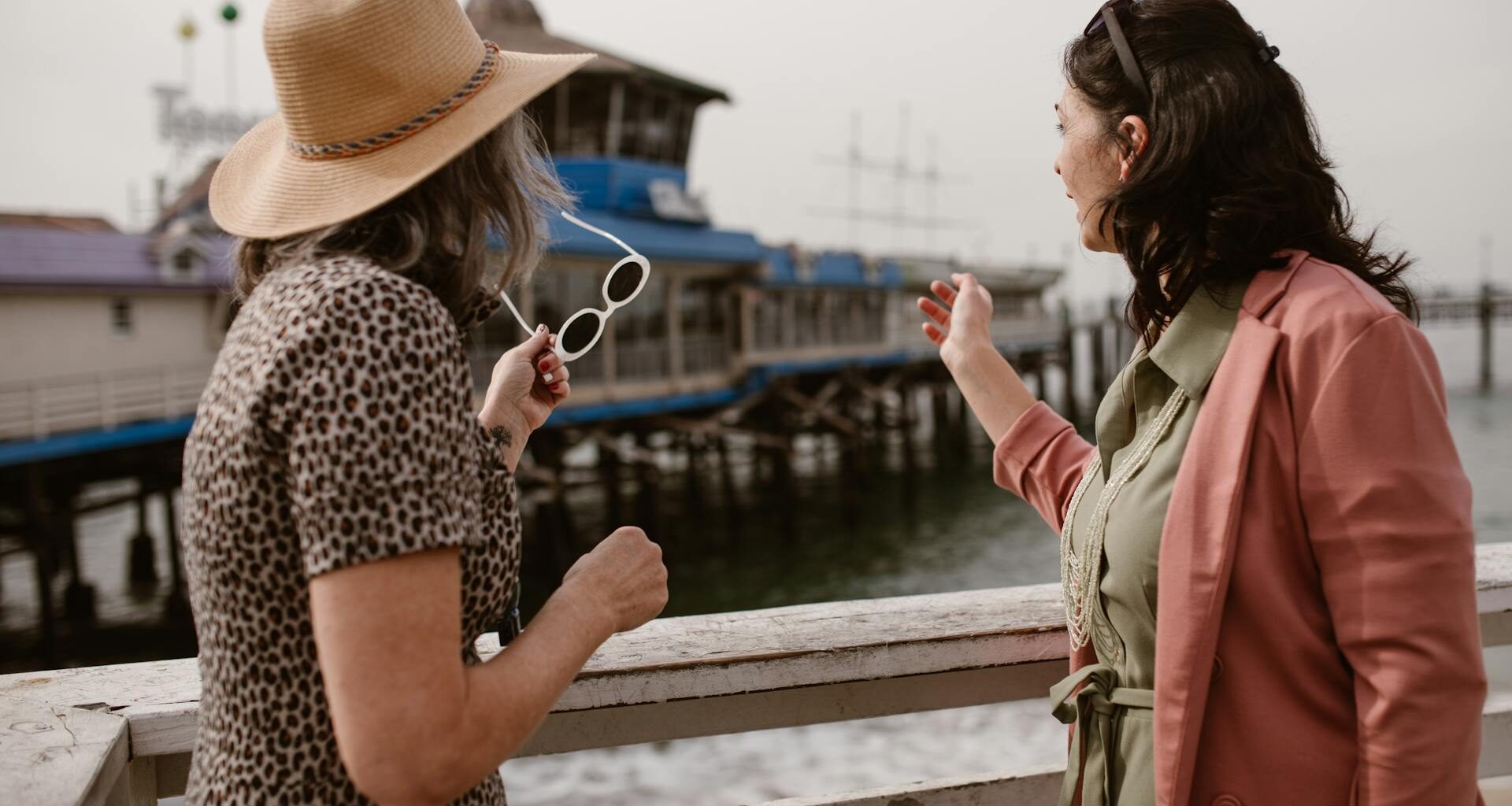 ‘Te Toca’, una campaña que anima a las mujeres a mirar su vulva tras la menopausia