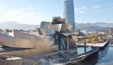 El Guggenheim Bilbao abrirá este lunes para atender la alta demanda de visitantes en Navidad
