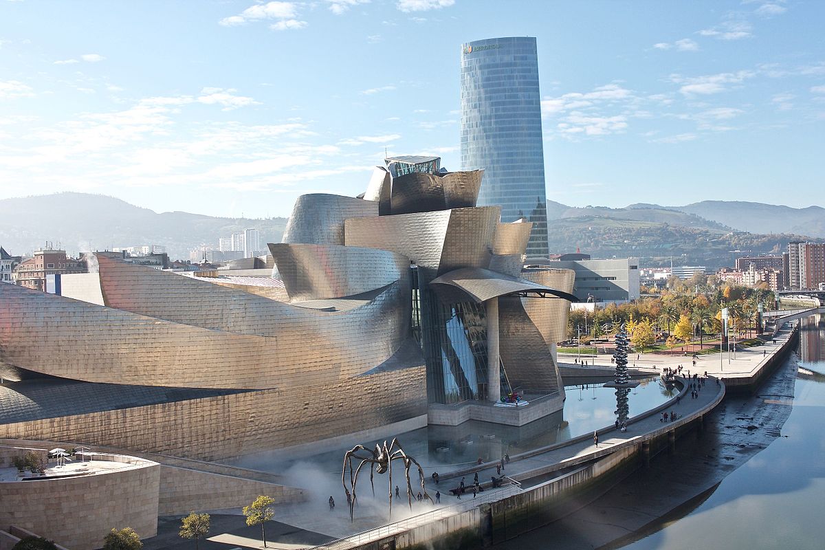 El Guggenheim Bilbao abrirá este lunes para atender la alta demanda de visitantes en Navidad