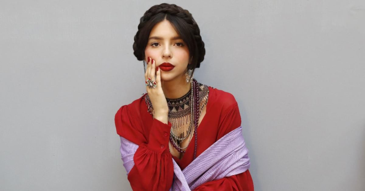 reaparece con cambio de look 'dark' – Nueva Mujer