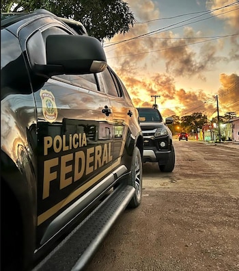 Al menos 2.200 obras de