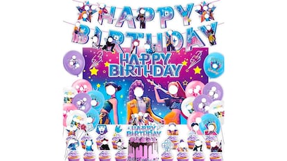 Regalos guerreras kpop sobre fondo blanco.