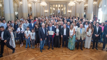 Al finalizar el acto se