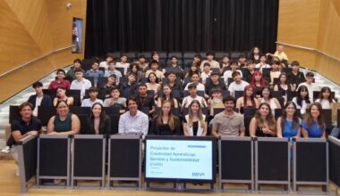 Jóvenes protagonistas del cuidado ambiental reconocidos por BBVA y Fundación Reciduca