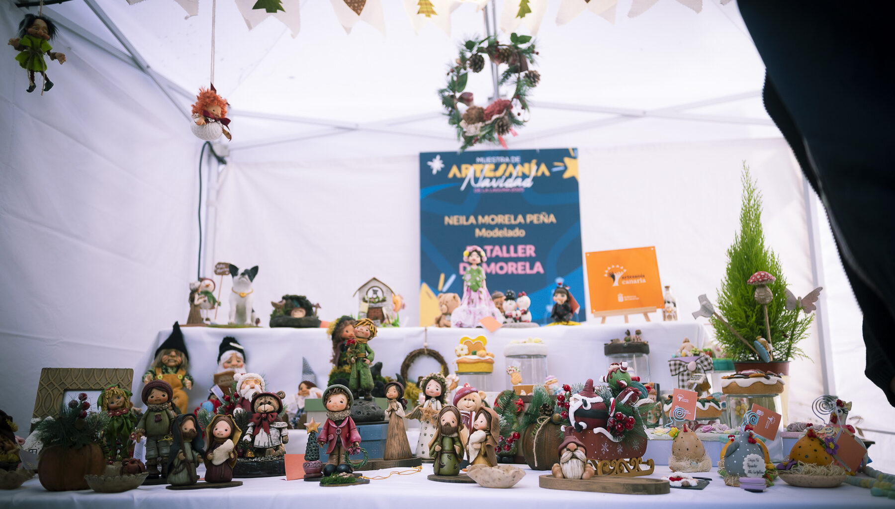 La Laguna inaugura su Muestra de Artesanía de Navidad como escaparate del talento local y los oficios con identidad