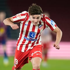 Algo pasa con Julián