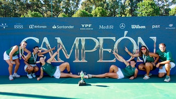 El conjunto femenino de Ferro