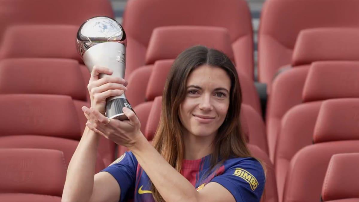 Aitana Bonmatí redondea su año con su tercer premio 'The Best' | Fútbol