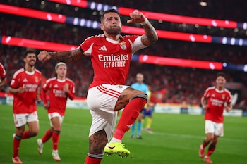 Nicolás Otamendi festeja un gol