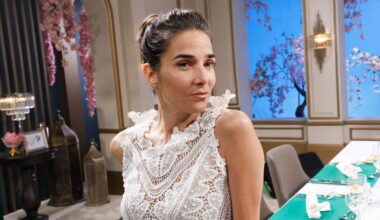 Transparencias, encaje blanco y mariposas: el outfit que Juana Viale repitió en su programa