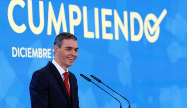 La Junta Electoral Central abre un expediente a Sánchez por realizar el balance del año durante la campaña en Extremadura | Sociedad