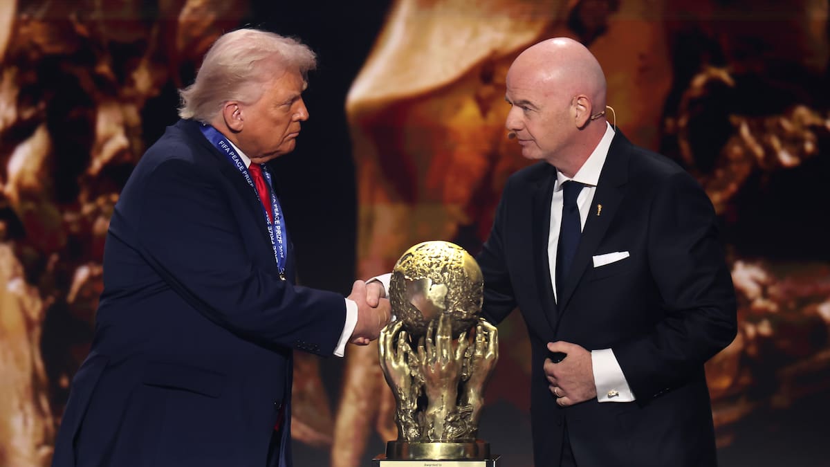 La FIFA galardona a Trump con un premio de la Paz tras perder el Nobel | Internacional