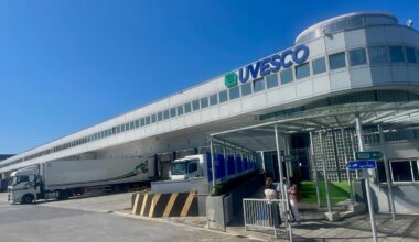 La alcaldesa de Irun valora positivamente el compromiso de los accionistas de Uvesco con el arraigo de la empresa en la ciudad