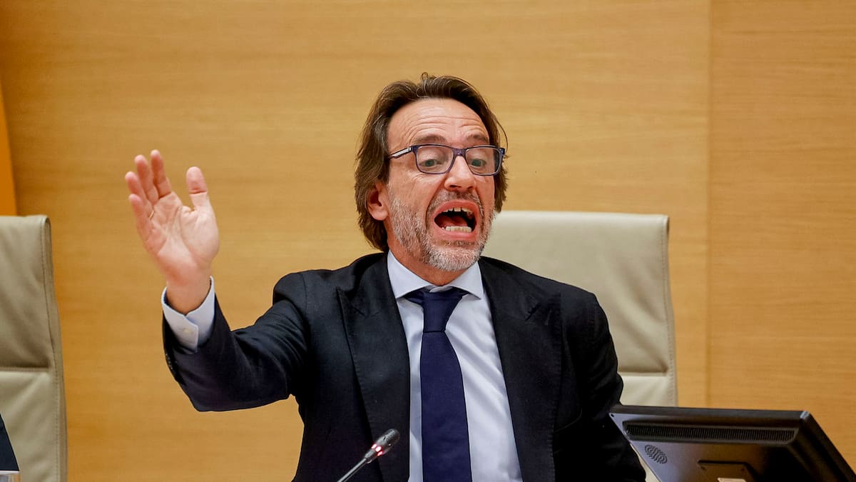 El jefe de Gabinete de Mazón dice que el president "conocía la situación y nunca estuvo ilocalizable" el día de la DANA | Política