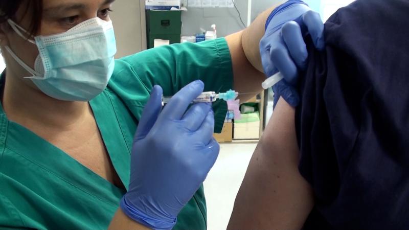 La Rioja fue de las primeras comunidades en iniciar la campaña de vacunación antigripal - PP La Rioja